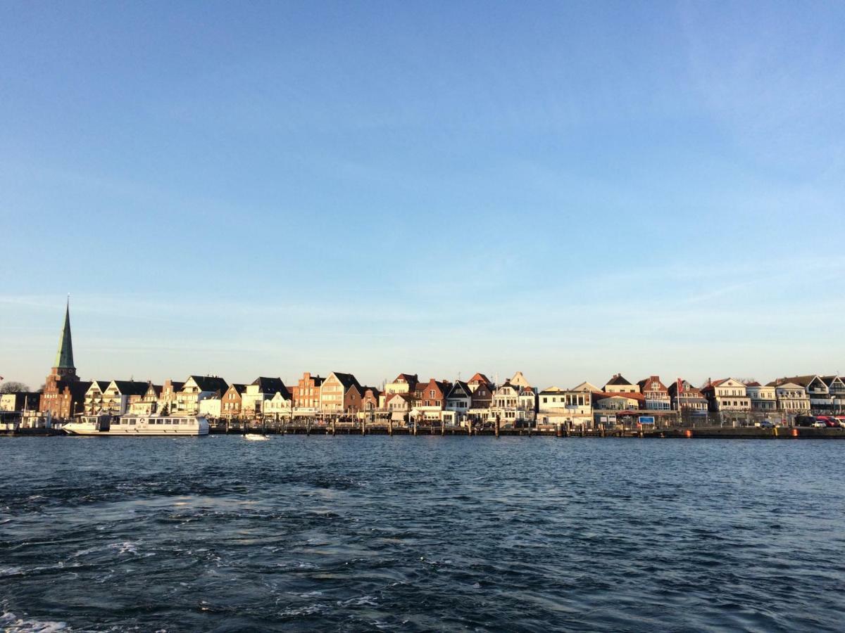 Ostseeferienwohnung Storchennest Dassow Bagian luar foto